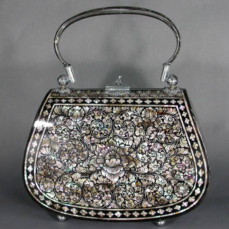 Эксклюзивная сумочка с радужным перламутром