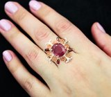 Серебряное кольцо с крупным рубином 7,83 карата и альмандинами гранатами