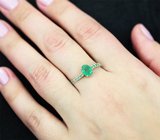 Золотое кольцо с яркими уральскими изумрудами 1,46 карата