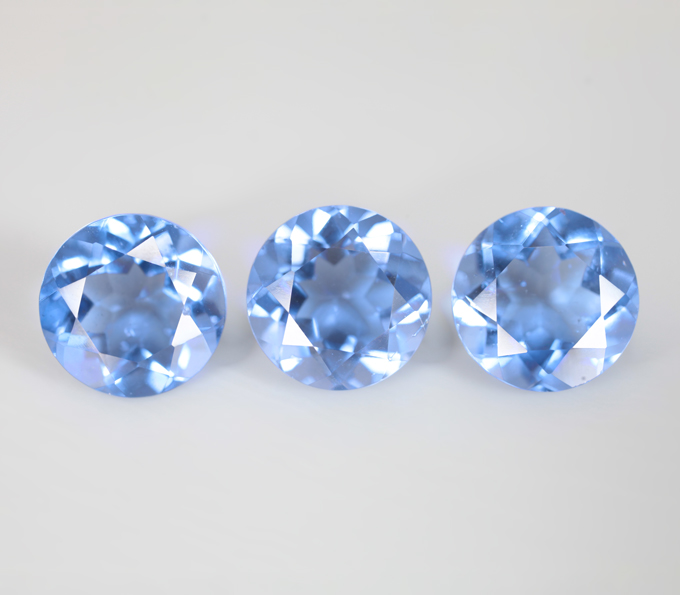 Крупный набор из 3 чистейших флюоритов со сменой цвета 13,51 карата