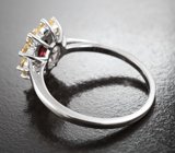 Изящное серебряное кольцо с альмандином гранатом и цитринами