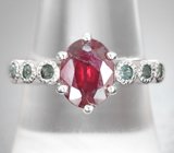 Серебряное кольцо с ярким рубином и изумрудами Серебро 925