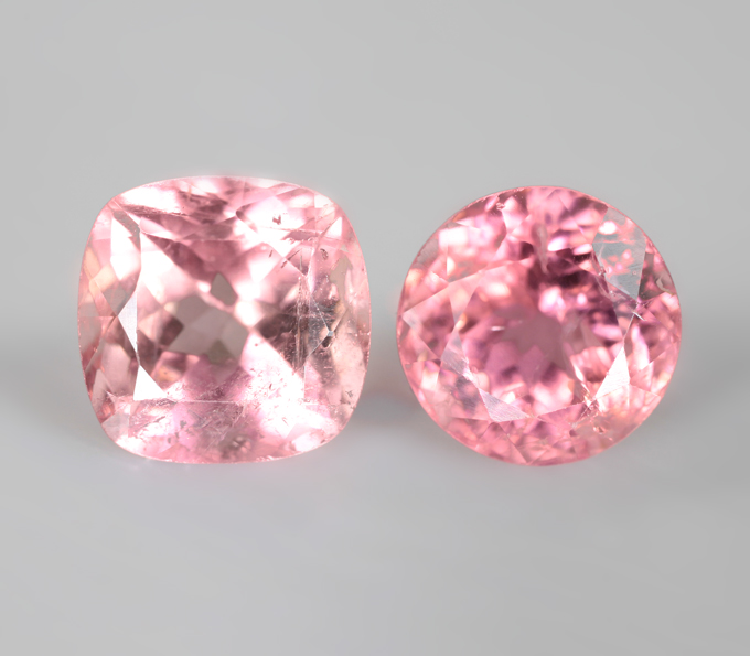 Пара турмалинов 4,68 карата