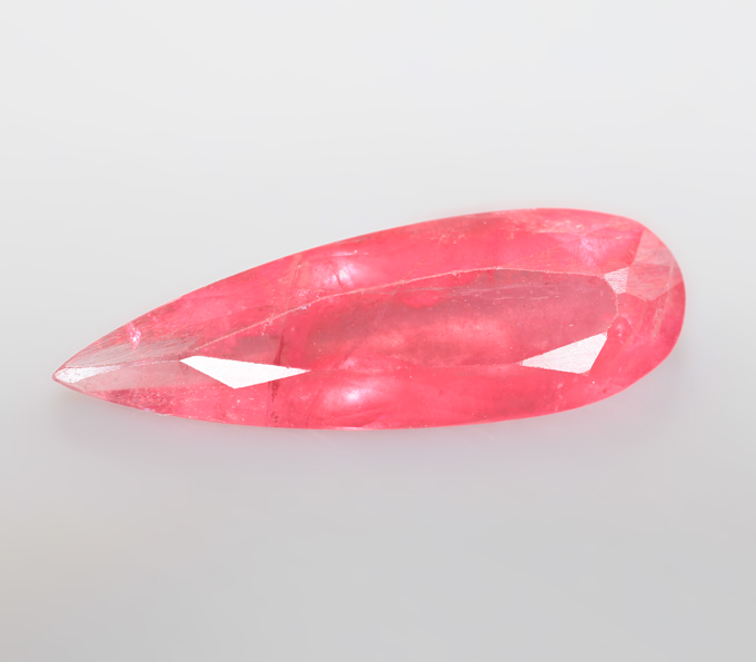 Ограненный родонит 2,12 карата