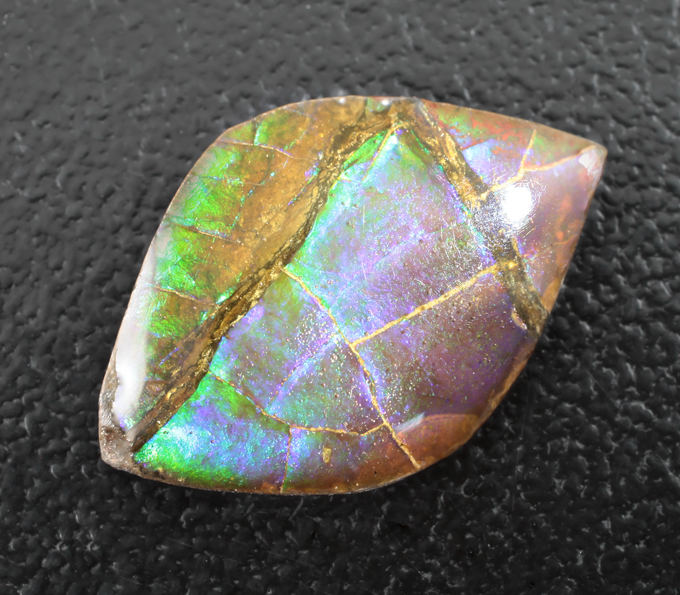 Аммолит 3,04 карата