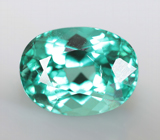 «Неоновый» апатит высокой чистоты 2,21 карата 