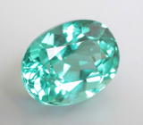 «Неоновый» апатит высокой чистоты 2,21 карата 