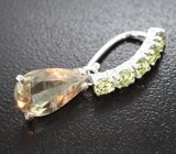 Кулон с диаспором 2,4 карата и перидотами