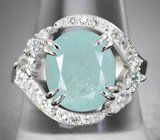 Кольцо с крупным параиба турмалином 5,22 карата и бесцветными цирконами