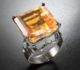 Серебряное кольцо с крупным цитрином и бесцветными топазами
