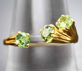 Кольцо с уральскими демантоидами гранатами 0,94 карата Золото