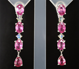 Эффектные серебряные серьги с яркими пурпурно-розовыми сапфирами и кристаллическими опалами Серебро 925