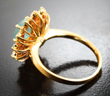 Золотое кольцо с насыщенным параиба турмалином 2 карата, россыпью "неоновых" апатитов и бесцветных сапфиров Золото