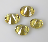 Набор из 4 уральских демантоидов 0,57 карата 