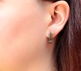 Стильные серебряные серьги с разноцветными сапфирами