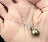 Серебряное колье с цветным жемчугом Серебро 925