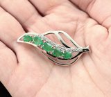 Крупная изысканная серебряная брошь с изумрудами Серебро 925
