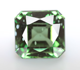 Полихромный "неоновый" апатит 3,18 карата 