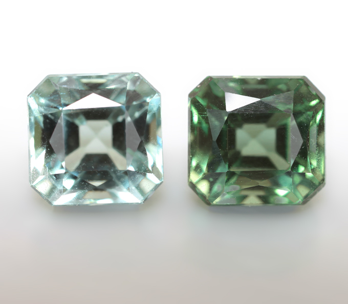 Пара разноцветных "неоновых" апатитов 5,06 карата