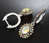 Серебряные серьги с ограненными эфиопскими опалами и разноцветными сапфирами бриллиантовой огранки