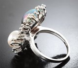 Комплект с эфиопскими опалами 16,73 карата, морским жемчугом барокко 47,28 карата и цаворитами