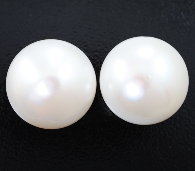 Крупная пара кремово-белых морских жемчужин 33,4 карата! Исключительный люстр