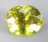 Желтовато-зеленый сфен 5,01 карата