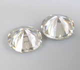 Пара бесцветных муассанитов 1,91 карата