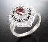 Великолепное серебряное кольцо с рубином и черными шпинелями