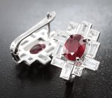 Эффектные серебряные серьги с рубинами