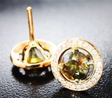 Комплект со сфенами высокой дисперсии 4,12 карата и муассанитами