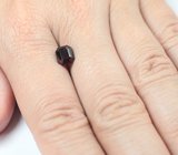 Рубиновая шпинель высокой чистоты 1,89 карата 