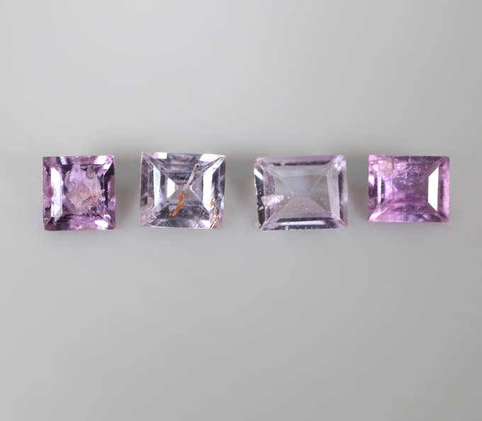 Набор из 4 пурпурно-розовых сапфиров 1,01 карата
