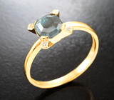 Золотое кольцо с полихромным уральским александритом 0,96 карата и бриллиантами Золото