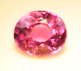 Пурпурный сапфир со сменой цвета 1,1 карата 