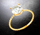 Золотое кольцо с крупным ярким муассанитом бриллиантовой огранки 1,83 карата