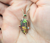 Золотой кулон с ограненным черным опалом 2,89 карата, цаворитом, синим и красным сапфиром Золото