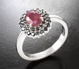 Серебряное кольцо с насыщенным рубином и черными шпинелями
