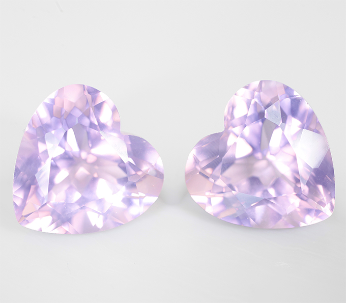 Пара чистейших лавандовых аметистов 12,85 карата
