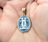 Золотой кулон «Близнецы» с агатовой камеей 7,26 карата