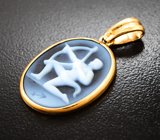 Золотой кулон «Стрелец» с агатовой камеей 7,09 карата