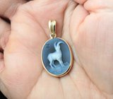 Золотой кулон «Козерог» с агатовой камеей 7,19 карата