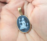 Золотой кулон «Водолей» с агатовой камеей 7,26 карата