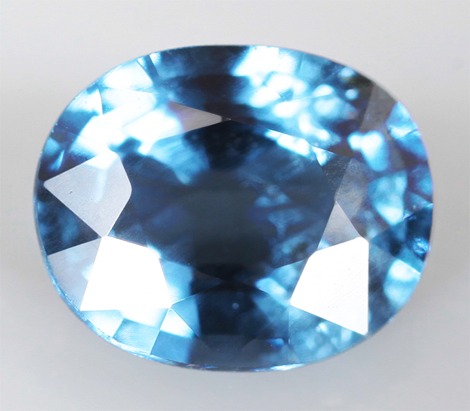 Синяя шпинель 0,64 карата