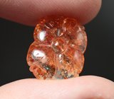 Резной солнечный камень 7,42 карата 