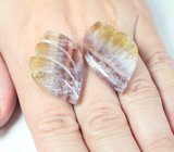 Крупная пара резных полихромных флюоритов 63,76 карата