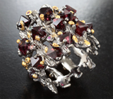 Кольцо с кристаллами рубиновой шпинели 6,35 и разноцветными сапфирами Серебро 925