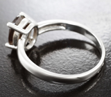 Кольцо с гранатом со сменой цвета 2,47 карата Серебро 925