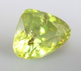 Желтовато-зеленый сфен 2,71 карата 