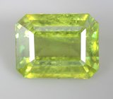 Желтовато-зеленый сфен 2,86 карата 